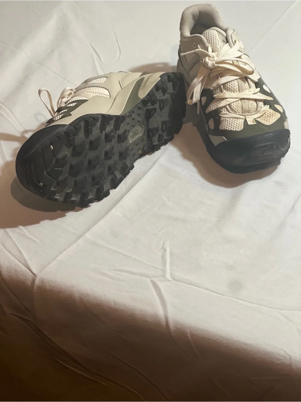 The North Face Ultra 112 Waterproof Hiking Shoes Mens Size 8.5 Cream Olive